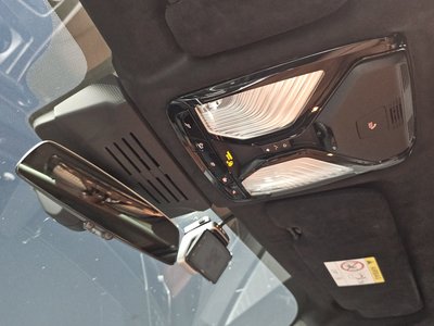 2025 BMW X7 thumbnail 27