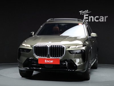 صورة 2 لـ 2025 BMW X7