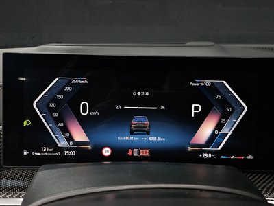 2025 BMW X7 thumbnail 11