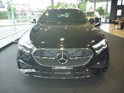 2025 Mercedes-BENZ E-CLASS photo 2