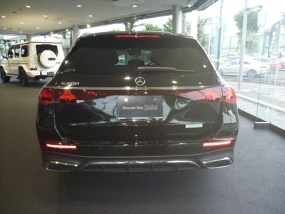 2025 Mercedes-BENZ E-CLASS photo 5
