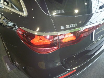 2025 Mercedes-BENZ E-CLASS photo 9