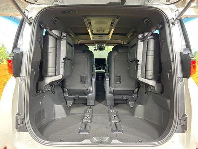 2024 Toyota ALPHARD — миниатюра 11