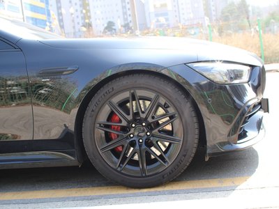 صورة 3 لـ 2023 Mercedes-BENZ GT AMG