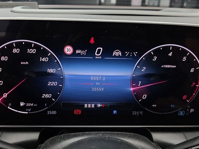 MERCEDES-BENZ GLC - 8