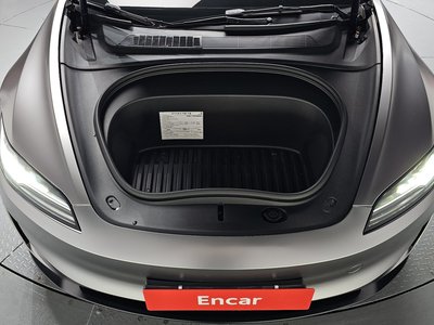 صورة 8 لـ 2024 Tesla MODEL 3