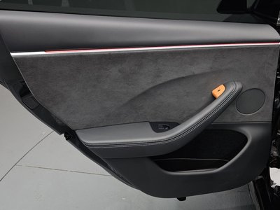 2024 Tesla MODEL 3 — миниатюра 16