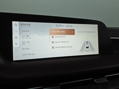 2022 Genesis G90 (RS4) thumbnail 32