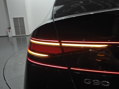 2022 Genesis G90 (RS4) 照片 10
