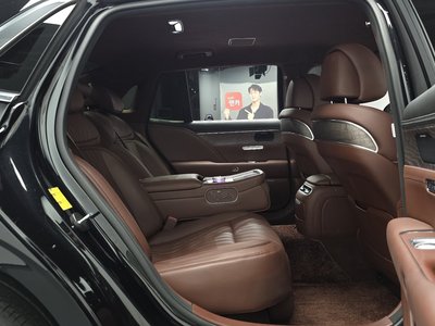 2022 Genesis G90 (RS4) thumbnail 18
