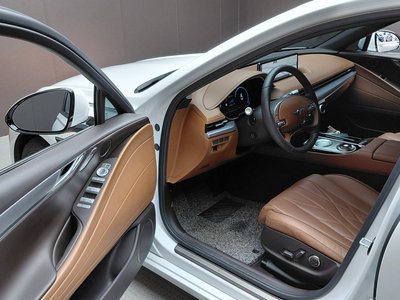 2022 Genesis G80 (RG3) thumbnail 13