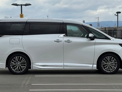 TOYOTA VELLFIRE - 3