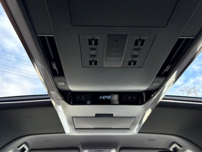 صورة مصغرة 46 لـ 2023 Toyota VELLFIRE