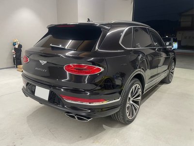 BENTLEY BENTAYGA - 10