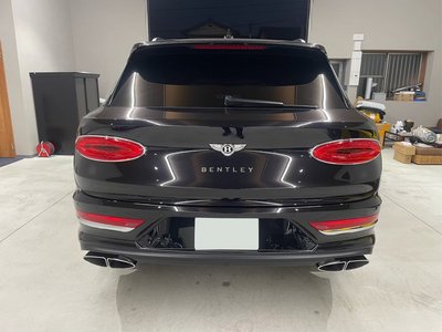BENTLEY BENTAYGA - 9