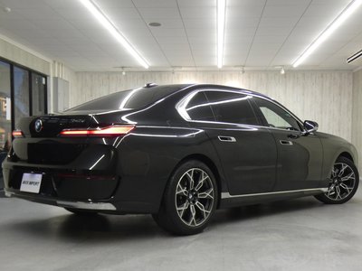 BMW 7 SERIES - 2