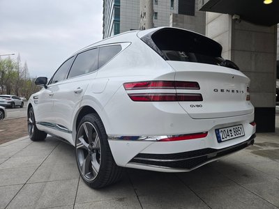 GENESIS GV80 - 4