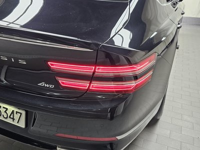 GENESIS G80 (RG3) - 10