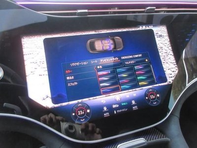 MERCEDES-BENZ EQE - 8