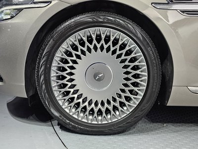 صورة 6 لـ 2021 Genesis G90