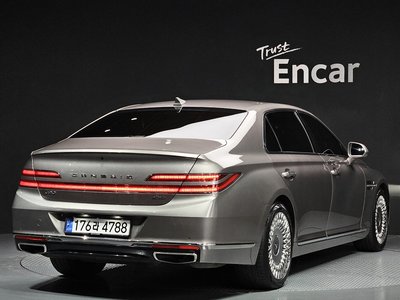 صورة 4 لـ 2021 Genesis G90