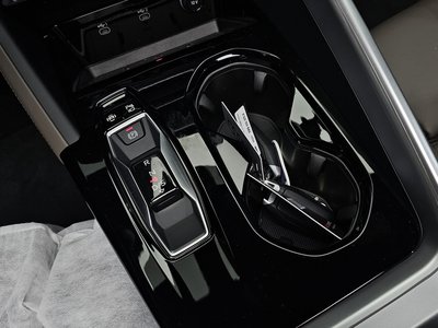 صورة مصغرة 12 لـ 2025 AUDI Q5