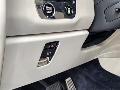 2020 ROLLS-ROYCE CULLINAN — миниатюра 41