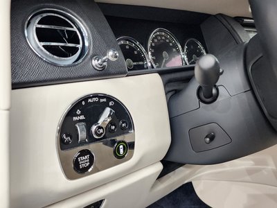 2020 ROLLS-ROYCE CULLINAN — миниатюра 40