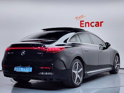 MERCEDES-BENZ EQE - 5