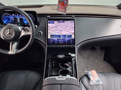 MERCEDES-BENZ EQE - 4