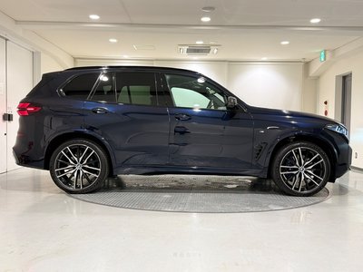 صورة مصغرة 63 لـ 2025 BMW X5