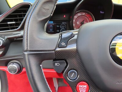 2016 Ferrari 488 SPIDER 缩略图 82