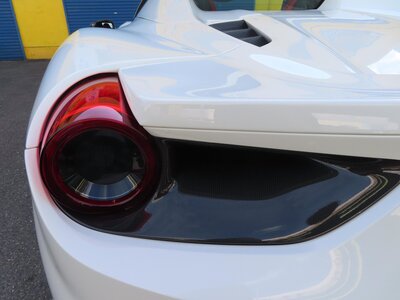 2016 Ferrari 488 SPIDER 缩略图 146