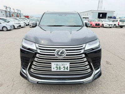 2025 Lexus LX — фото 8