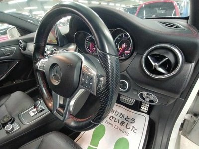 صورة 9 لـ 2013 Mercedes-BENZ OTHERS