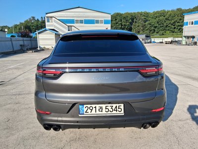 2022 Porsche CAYENNE 照片 7