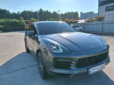 2022 Porsche CAYENNE 照片 3