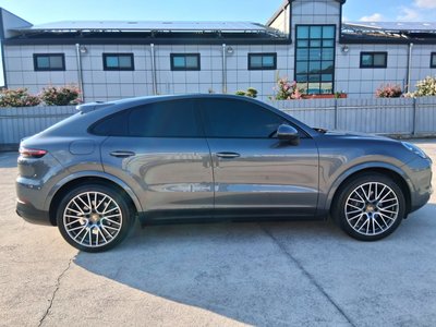 2022 Porsche CAYENNE 照片 8