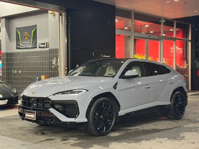 LAMBORGHINI URUS - 1