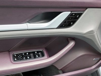 2021 Porsche TAYCAN — миниатюра 31