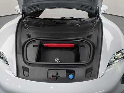 2021 Porsche TAYCAN photo 7
