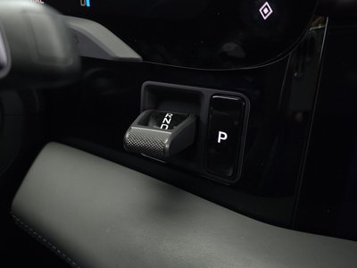 2021 Porsche TAYCAN — миниатюра 12