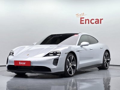 2021 Porsche TAYCAN photo 1