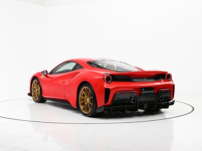 FERRARI 488 PISTA - 10