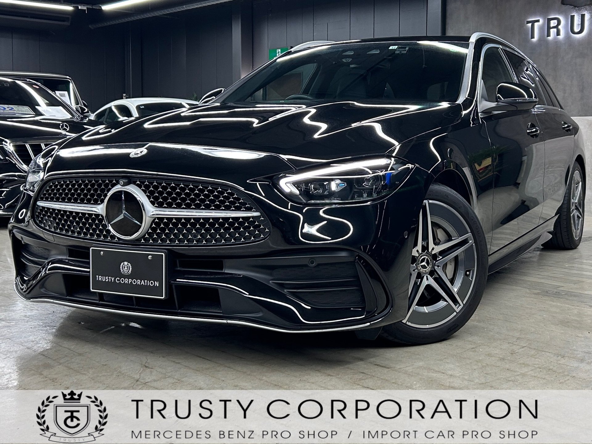 MERCEDES-BENZ C-CLASS WAGON - View 1