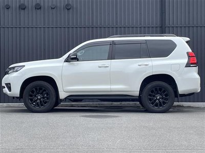 TOYOTA LAND CRUISER PRADO - 10