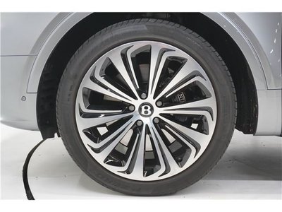 BENTLEY BENTAYGA - 9