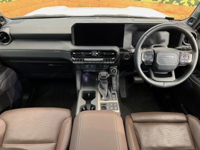 TOYOTA LAND CRUISER - 2