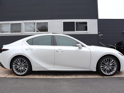 LEXUS IS - 4