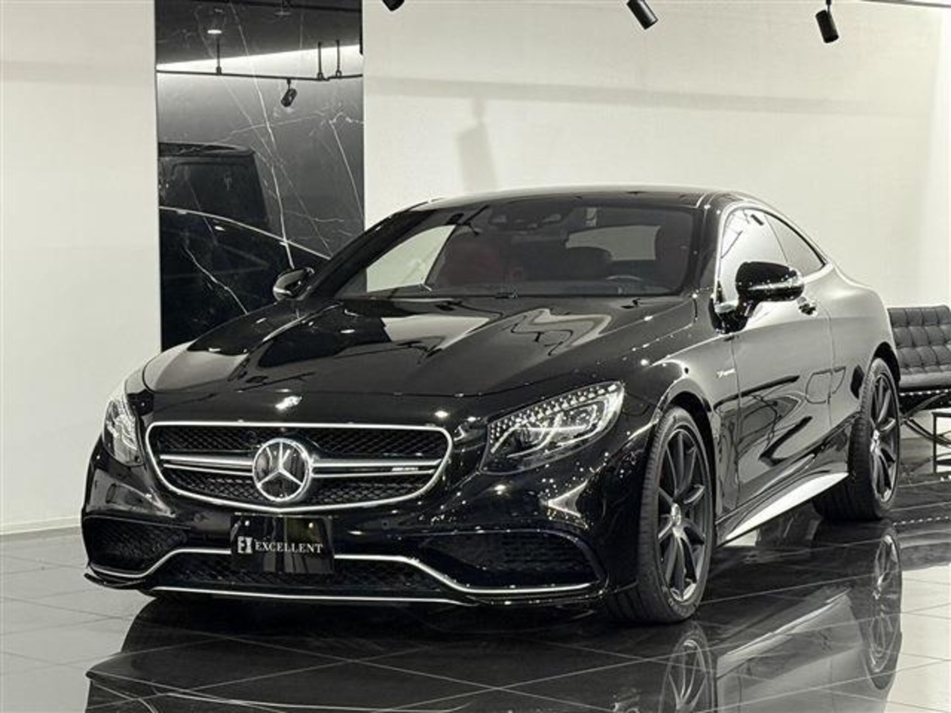 MERCEDES-BENZ S-CLASS COUPE AMG - View 1